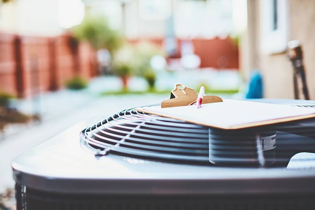air-conditioning-clipboard-G1148667980